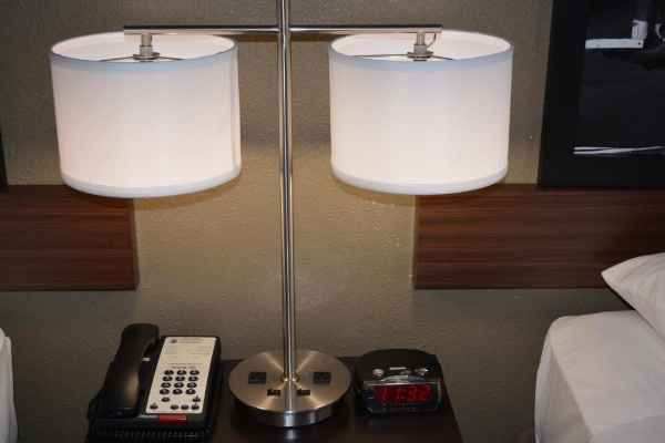 Super 8 by Wyndham Salinas image 19